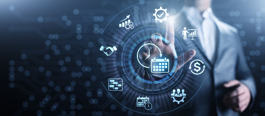 介绍万里长城的历史故事