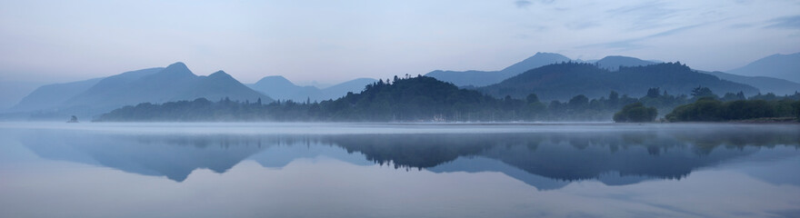 介绍万里长城的历史故事