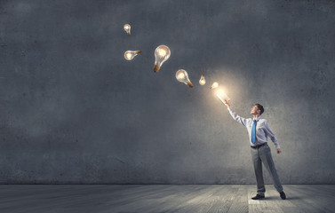 介绍万里长城的历史故事